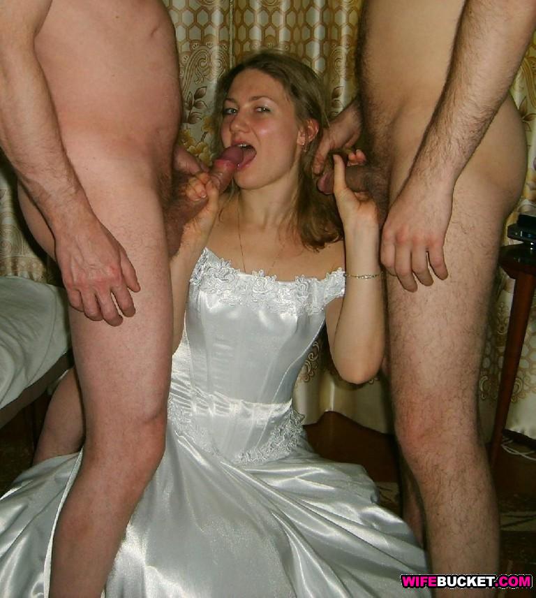 Bride Caught Blowjob At Wedding image